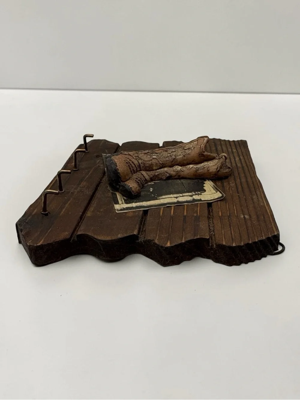 Rustic 1990s Wood Western Cowboy Boot Theme Key Rack with 4 hooks 6 Inch Wide